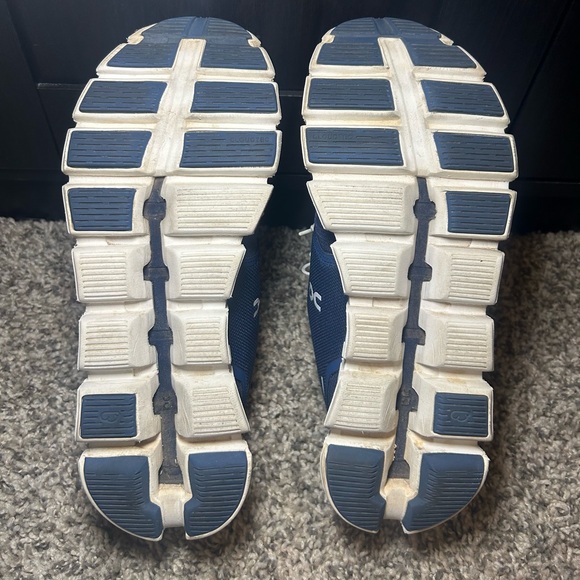 On Cloud 5 Women’s Denim and White Shoes Size 10 - Picture 6 of 10